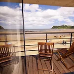 The Sands - Sea Front Hotel