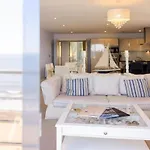 The Sands - Sea Front Hotel *