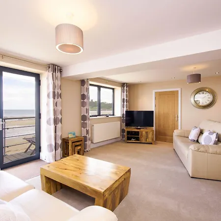 The Sands - Sea Front Hotel Scarborough