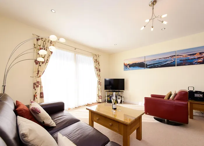 The Sands - Sea Front Hotel Scarborough