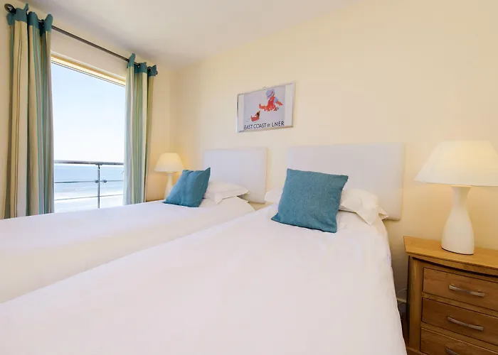 The Sands - Sea Front Hotel Scarborough