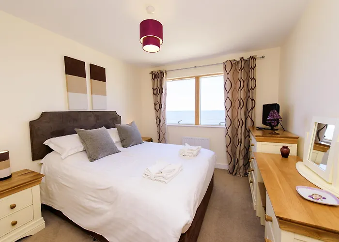 Hotel The Sands - Sea Front *