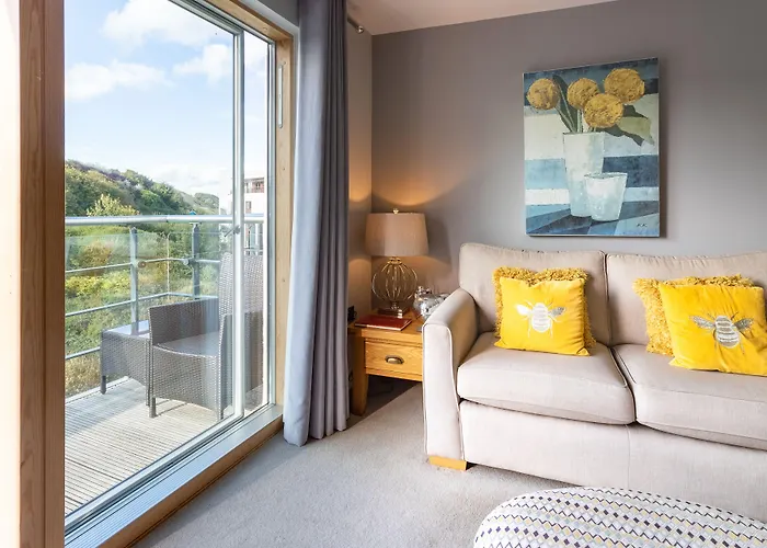 The Sands - Sea Front * Scarborough