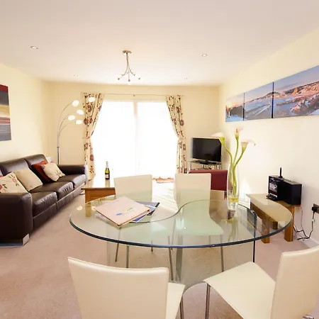 The Sands - Sea Front Otel