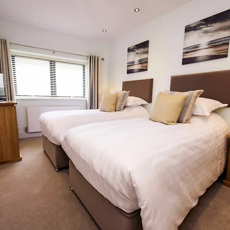 The Sands - Sea Front Apartment *
