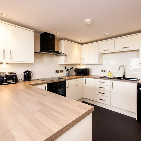 The Sands - Sea Front Apartment